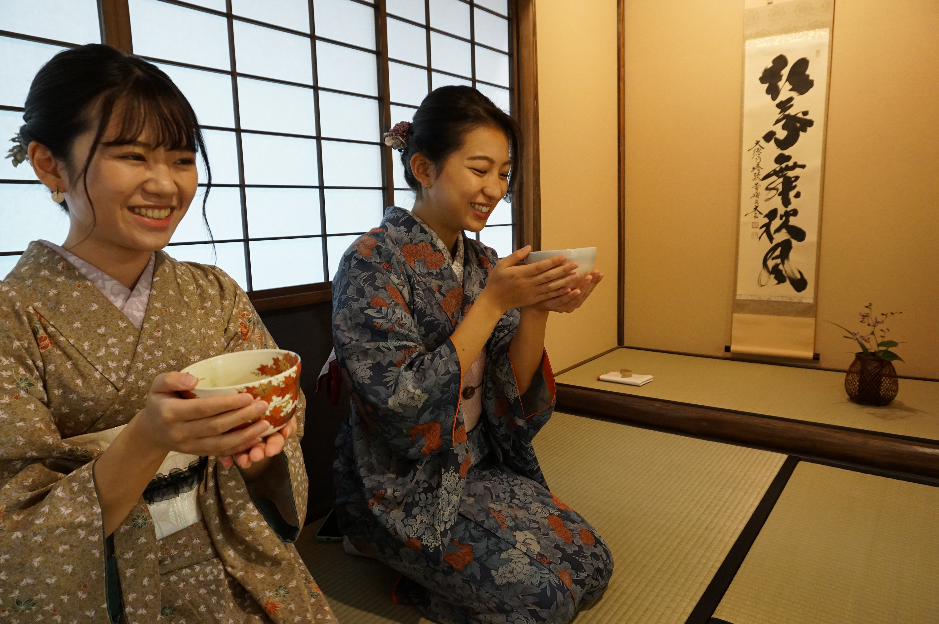 【平日限定】和カフェ浅草茶禅浅草で着物を着て茶道体験