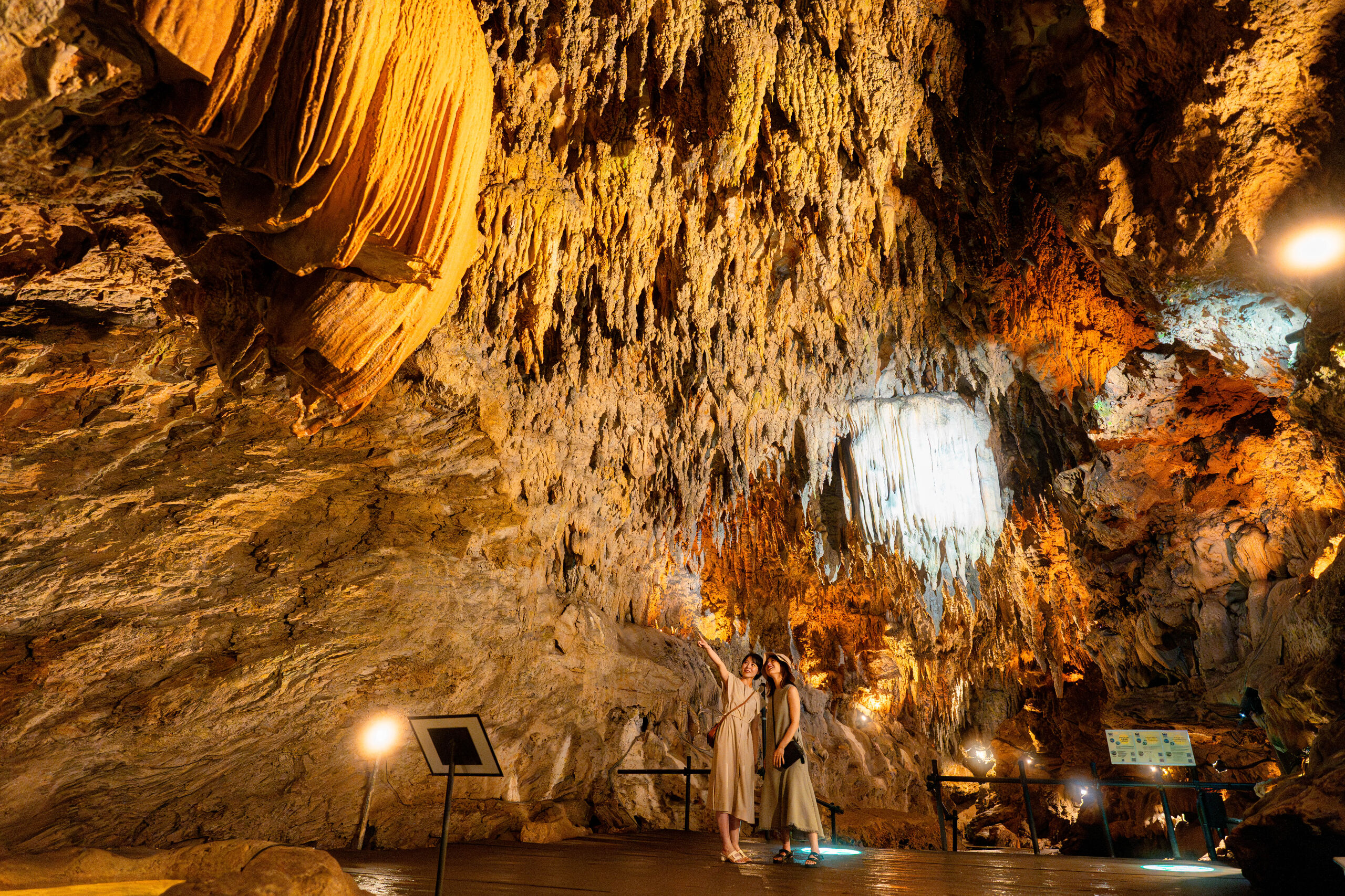 沖縄県 うるま市 CAVE OKINAWA  入場チケット