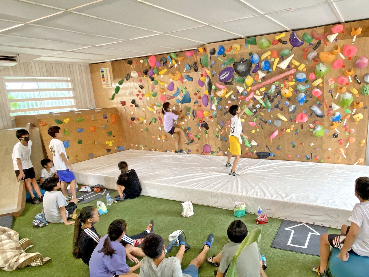 Chiba Ichinomiya Climbing Gym OLIOLI Bouldering Experience
